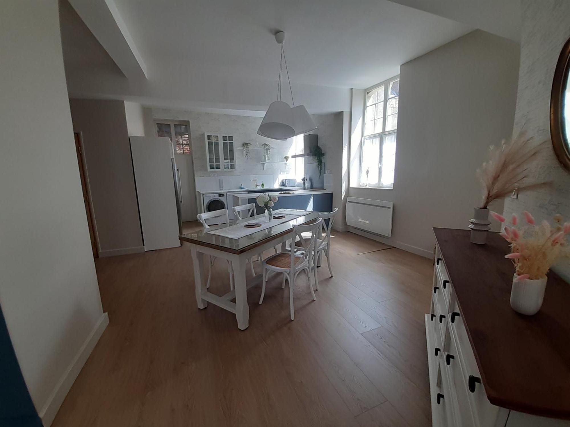 Spacieux Et Cosy Duplex Centre Historique - 2 Chambres - Transport Facile วาลองเซียนส์ ภายนอก รูปภาพ