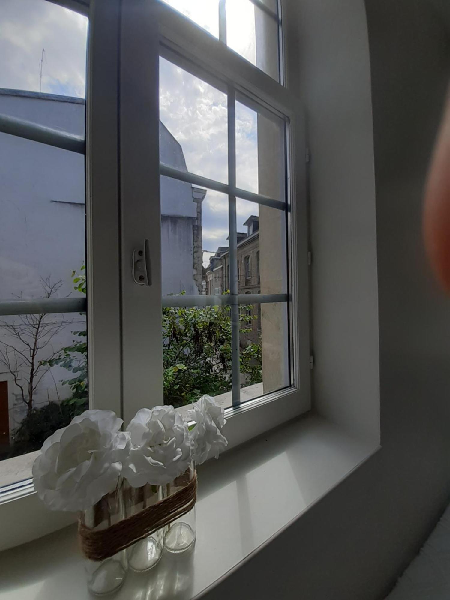Spacieux Et Cosy Duplex Centre Historique - 2 Chambres - Transport Facile วาลองเซียนส์ ภายนอก รูปภาพ